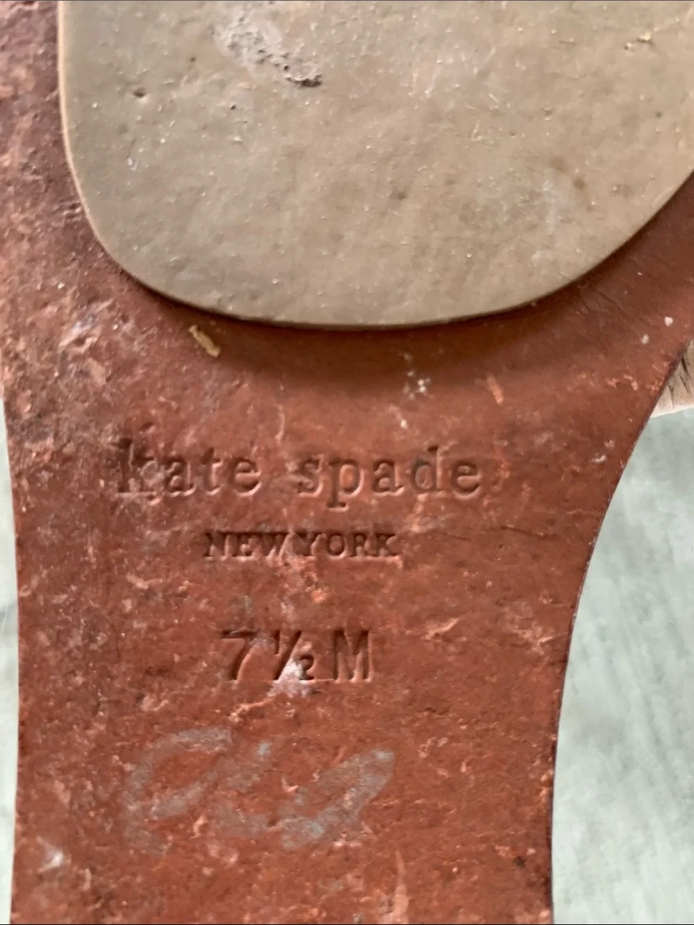 Kate Spade New York Vntg Yellow Patent Seahorse flats 7.5